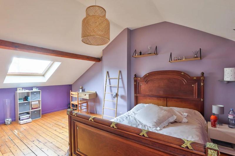 Maison - 200 m² - 7 pièces