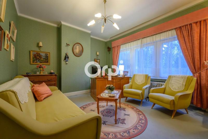 Maison - 206 m² - 7 pièces