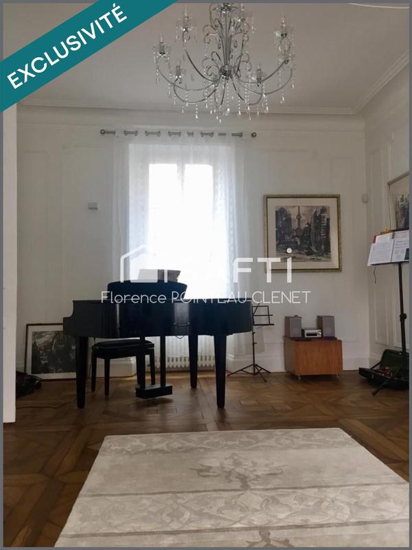 Hôtel particulier - 274 m² - 11 pièces