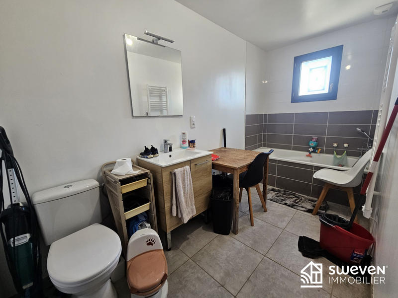 Maison - 104 m² - 4 pièces