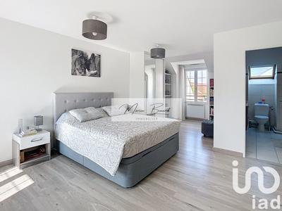 Appartement - 143 m² - 5 pièces