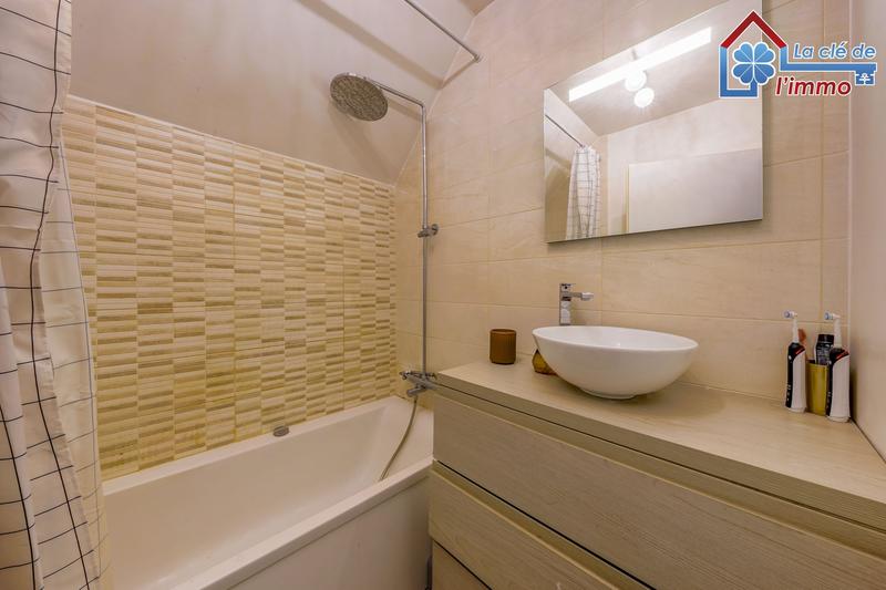 Appartement - 91 m² - 3 pièces