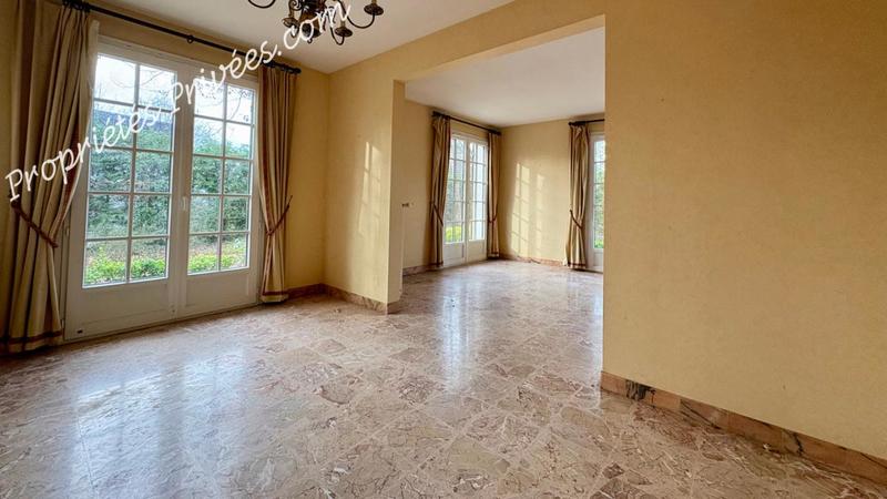 Maison - 132 m² - 10 pièces