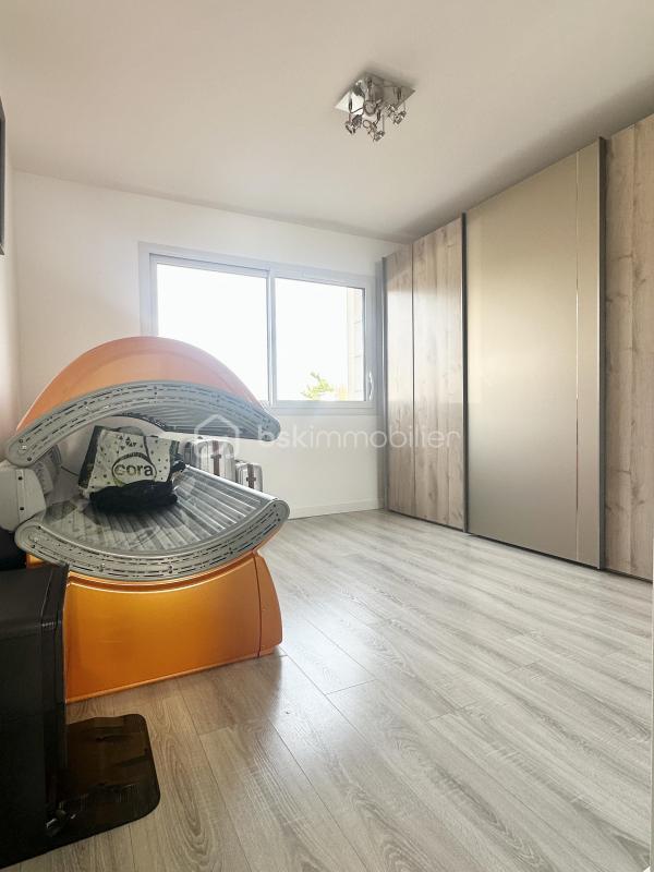 Pavillon - 200 m² - 7 pièces