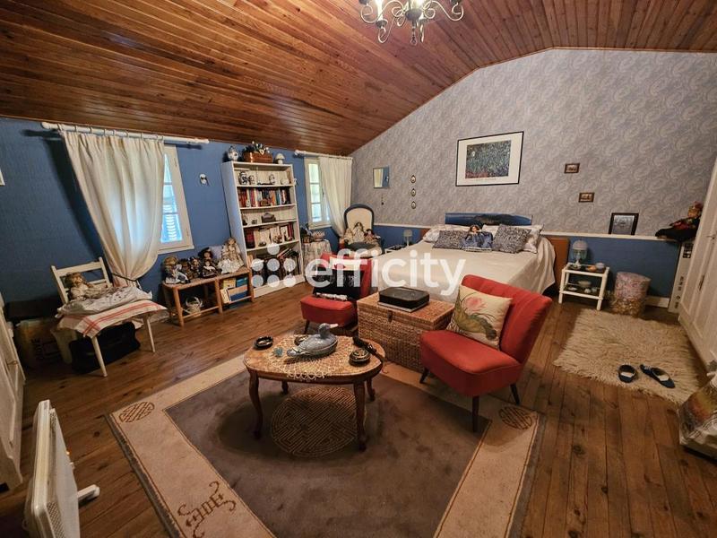 Maison - 108 m² - 5 pièces