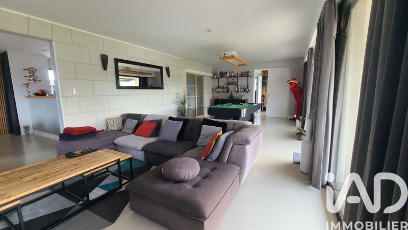 Maison - 183 m² - 8 pièces