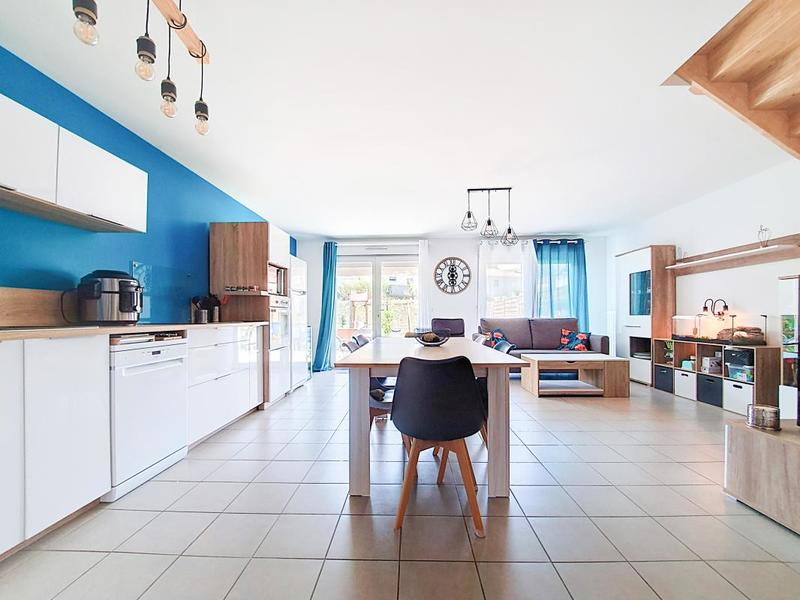 Maison - 97 m² - 4 pièces