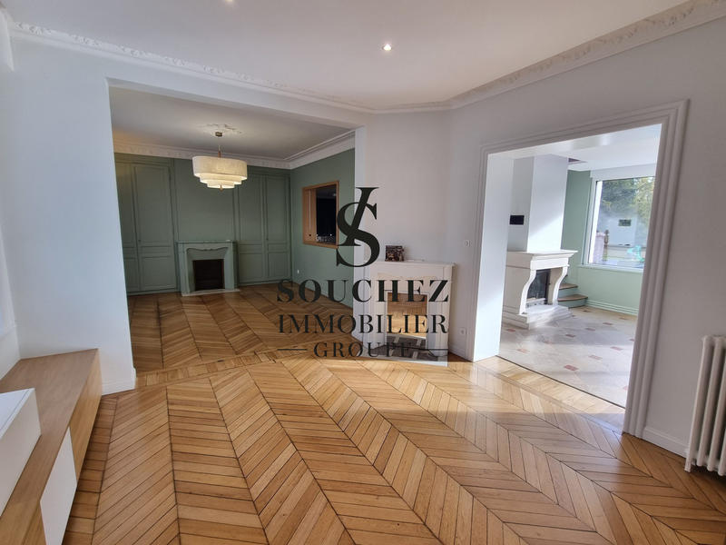 Maison - 170 m² - 8 pièces