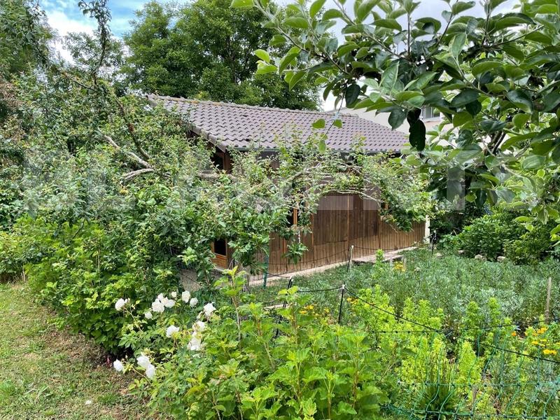 Maison - 240 m² - 12 pièces