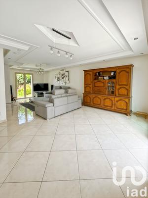 Maison - 168 m² - 6 pièces