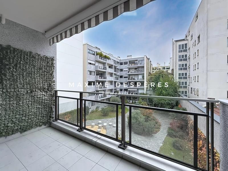 Appartement - 105 m² - 4 pièces