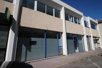 Local commercial - 200 m²