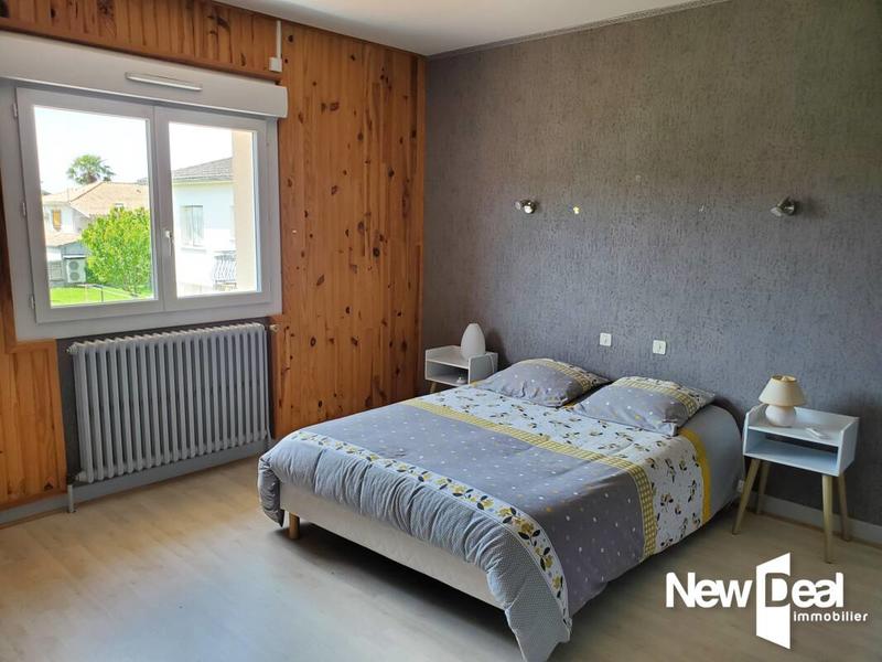 Pavillon - 170 m² - 7 pièces