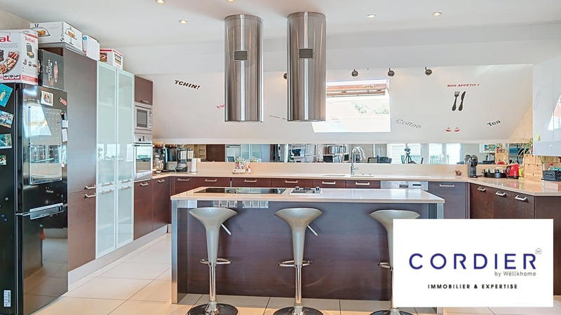 Appartement - 118 m² - 5 pièces