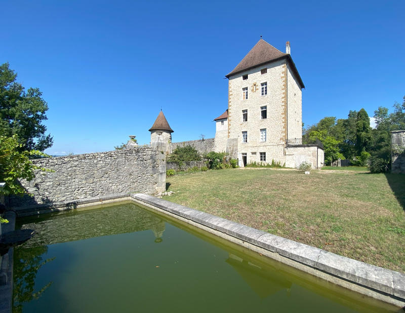 Château - 398 m² - 14 pièces