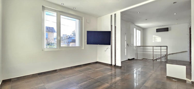 Appartement - 107 m² - 4 pièces