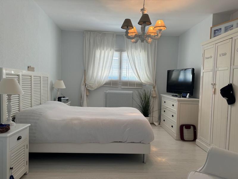 Maison - 175 m² - 6 pièces