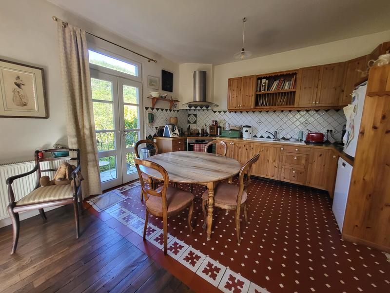 Maison - 167 m² - 7 pièces