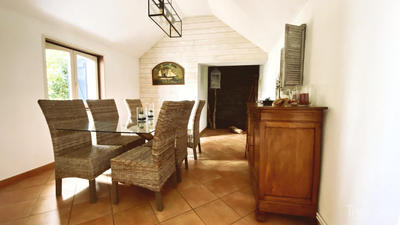 Maison - 184 m² - 8 pièces