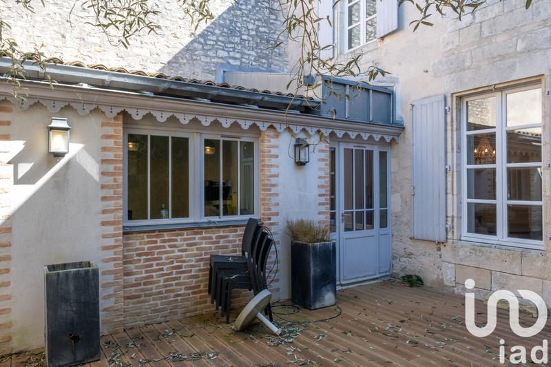 Maison - 422 m² - 10 pièces