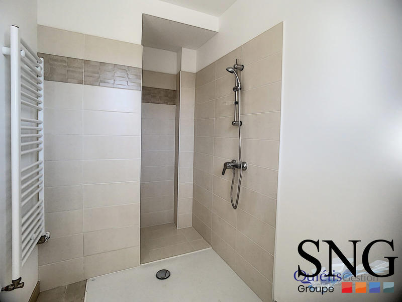 Appartement - 93 m² - 4 pièces