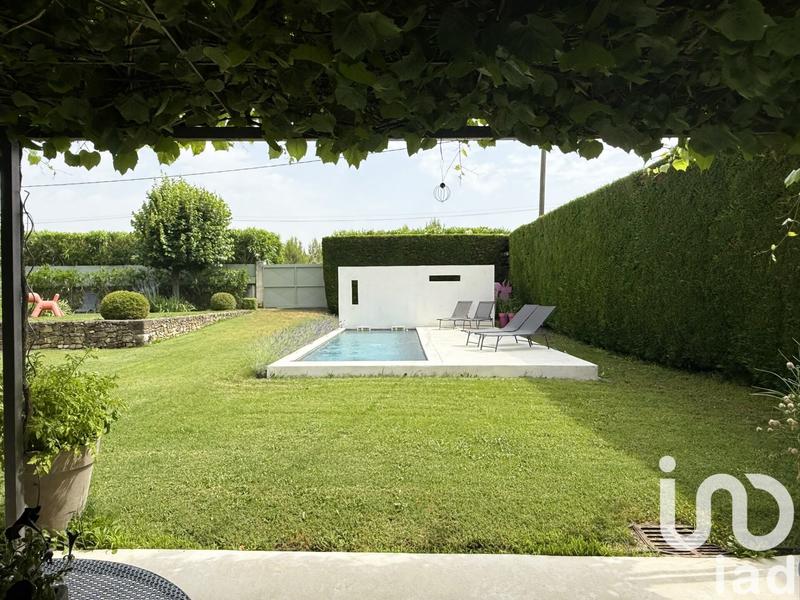 Maison - 245 m² - 8 pièces