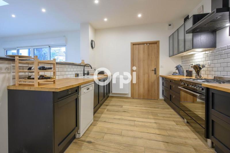 Maison de ville - 180 m² - 7 pièces