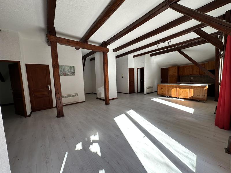 Corps de ferme - 430 m² - 8 pièces