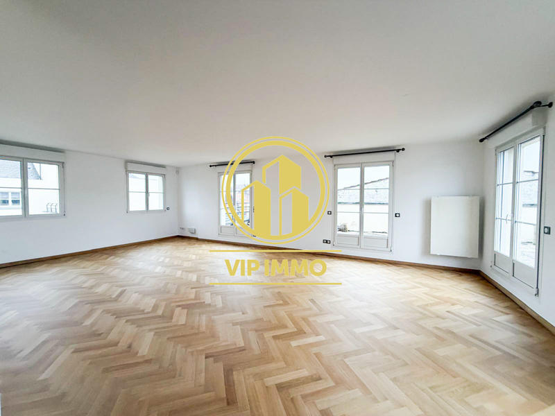 Appartement - 123 m² - 6 pièces