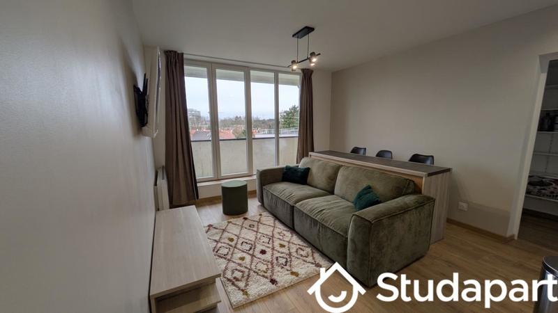 Chambre - 10 m² - 1 pièce