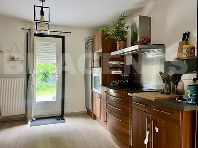 Maison contemporaine - 159 m² - 5 pièces