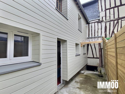 Local commercial - 146 m² - 5 pièces