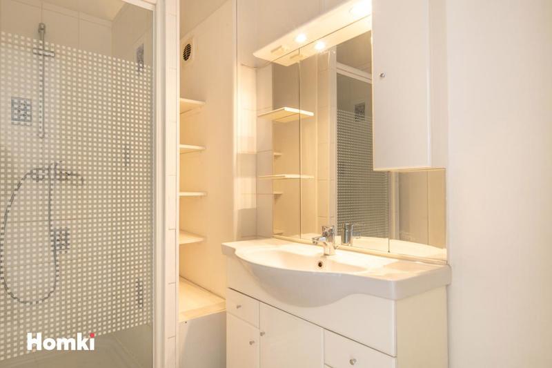 Appartement - 60 m² - 2 pièces