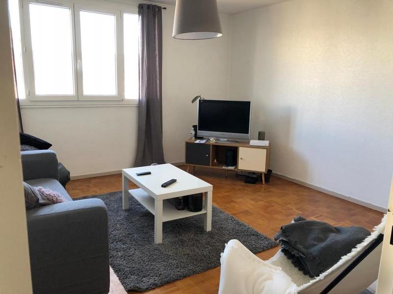 Appartement - 64 m² - 5 pièces