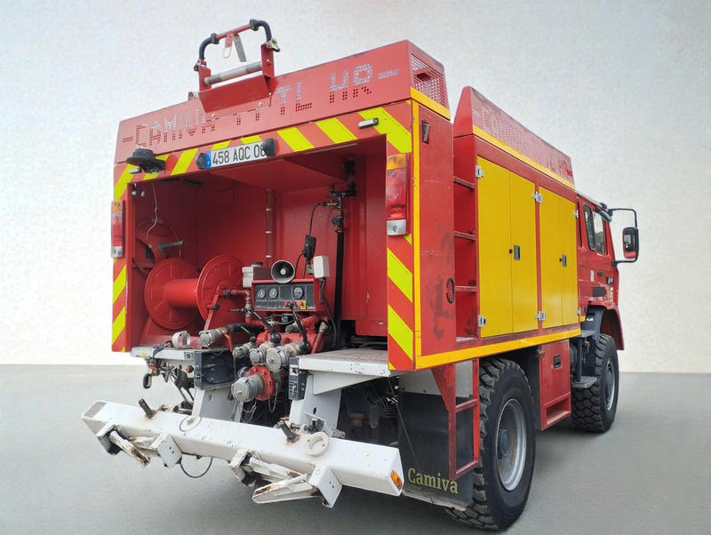 Renault Midliner M210 4x4 4p