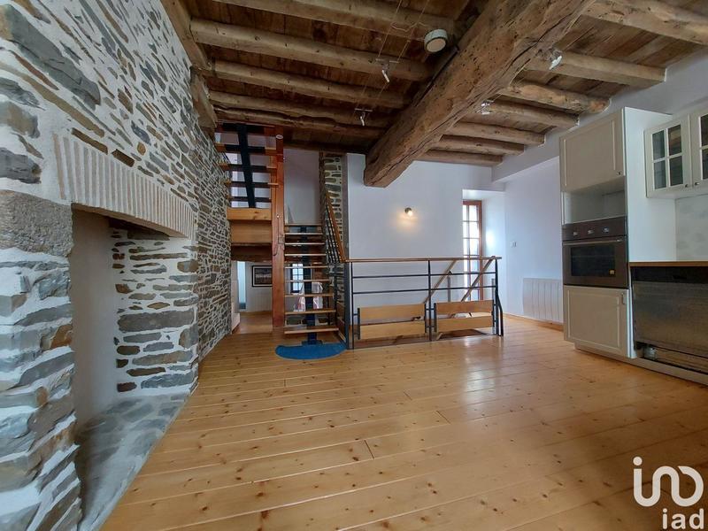 Maison - 93 m² - 4 pièces
