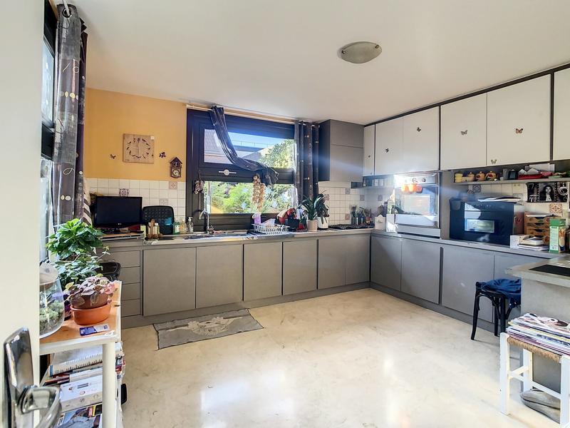 Maison ancienne - 290 m² - 10 pièces