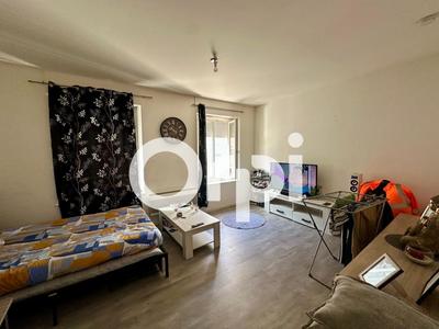 Immeuble - 90 m² - 3 pièces