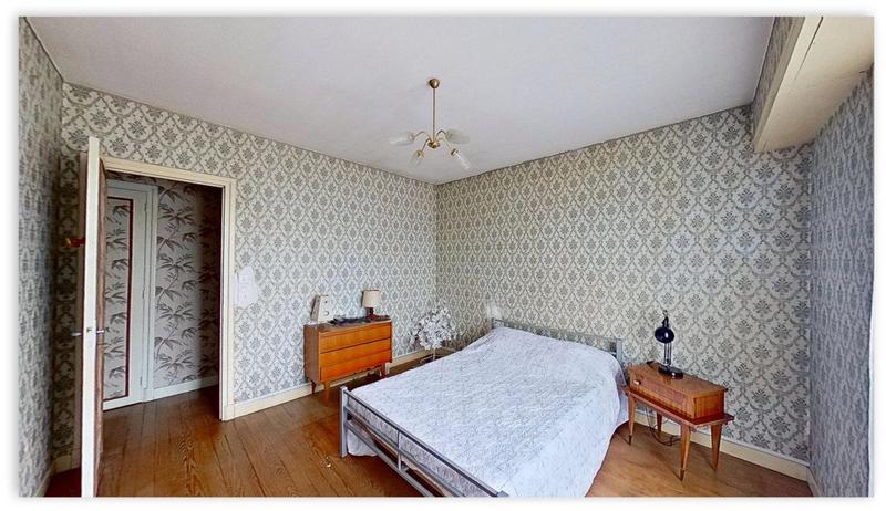 Maison - 21 667 m² - 11 pièces