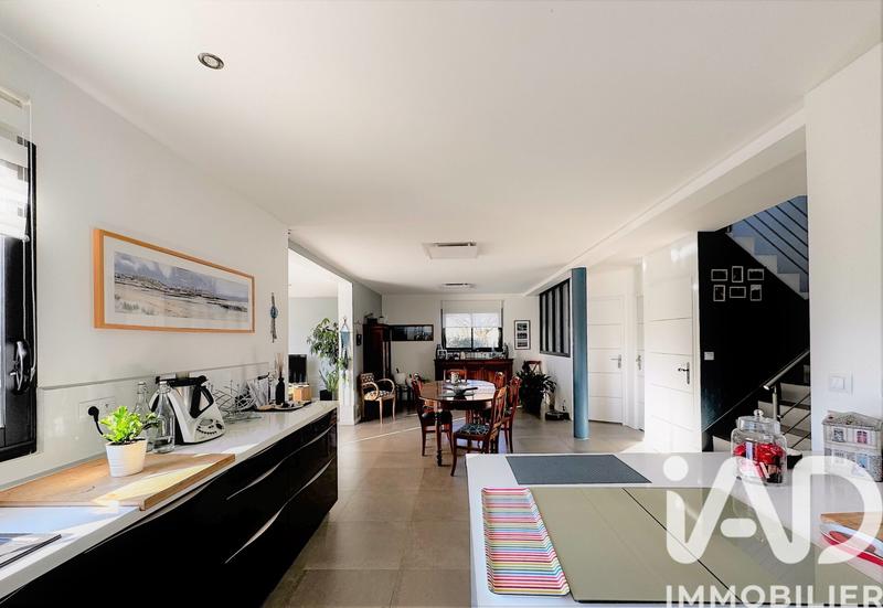 Maison - 156 m² - 8 pièces