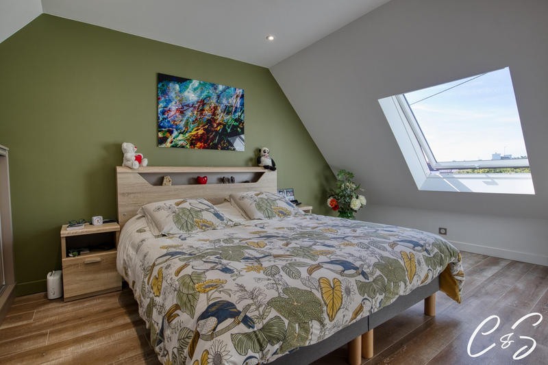 Maison - 97 m² - 5 pièces