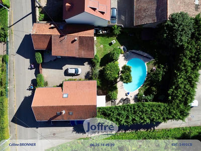 Maison - 208 m² - 8 pièces