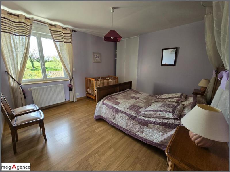 Maison - 350 m² - 17 pièces