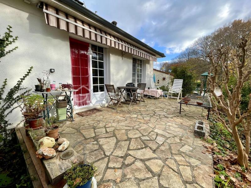 Maison traditionnelle - 87 m² - 5 pièces