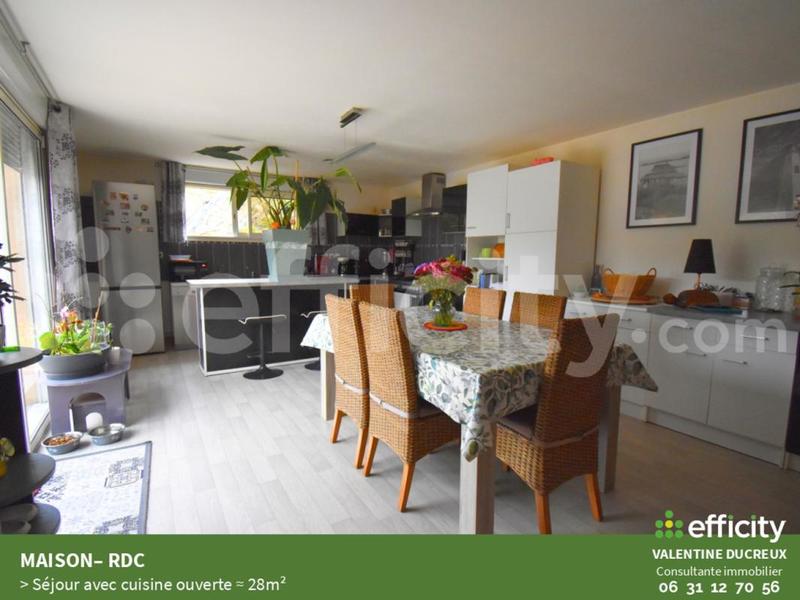 Pavillon - 142 m² - 6 pièces