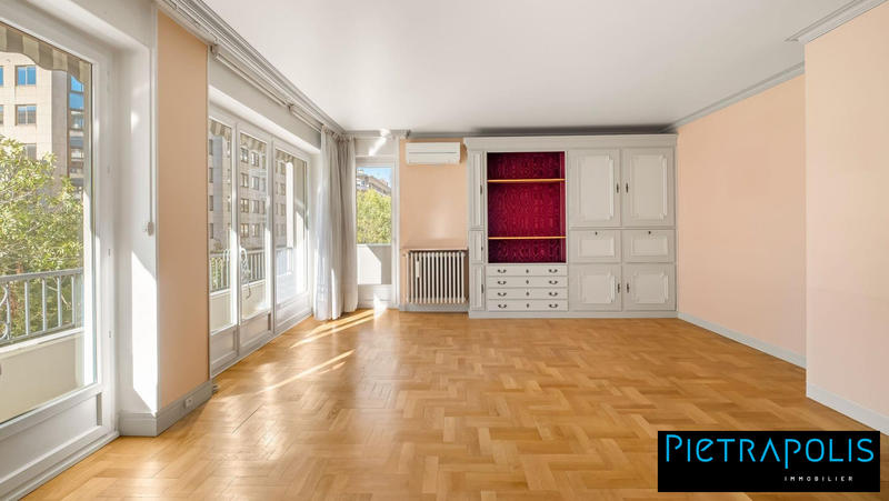 Appartement - 98 m² - 3 pièces