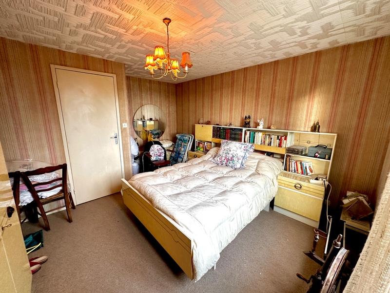 Maison - 99 m² - 5 pièces