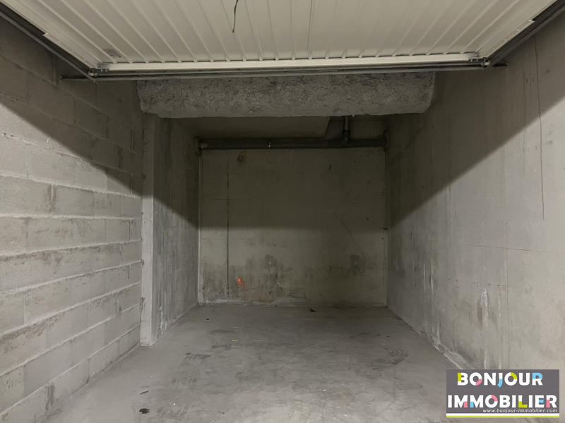 Parking / Garage - 15 m²