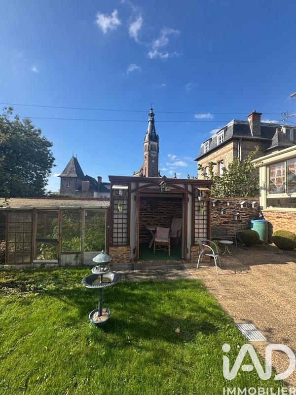 Maison de ville - 128 m² - 9 pièces