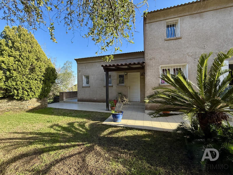 Villa - 215 m² - 7 pièces